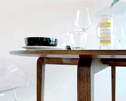 RONDI Table &copy;Fitzroy Klee 2016